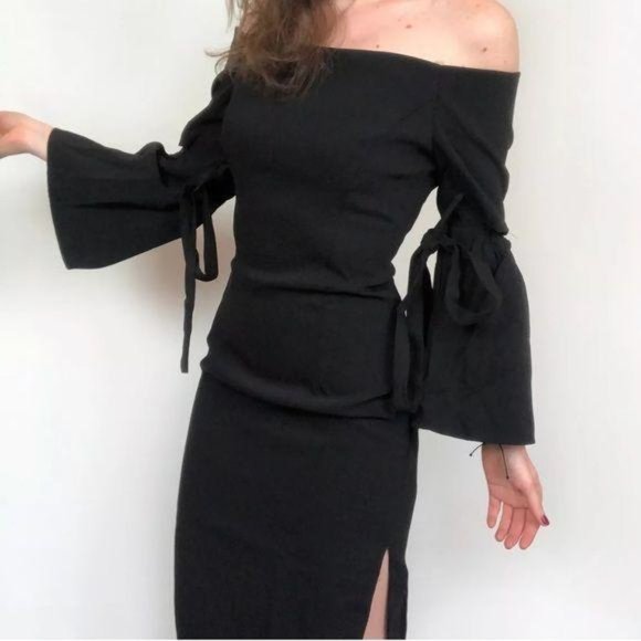 DO+BE Dresses & Skirts - Do+Be Off Shoulder Tie Sleeve Midi Dress.